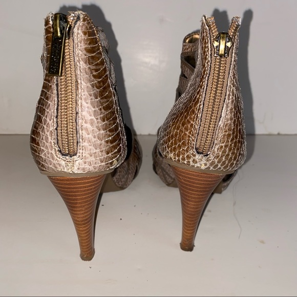 Kenneth Cole Reaction Peep Toe Bootie - Picture 5 of 9